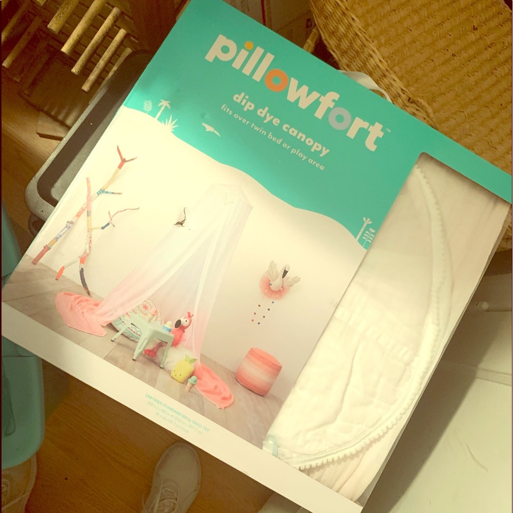 Pillow fort Bed Canopy